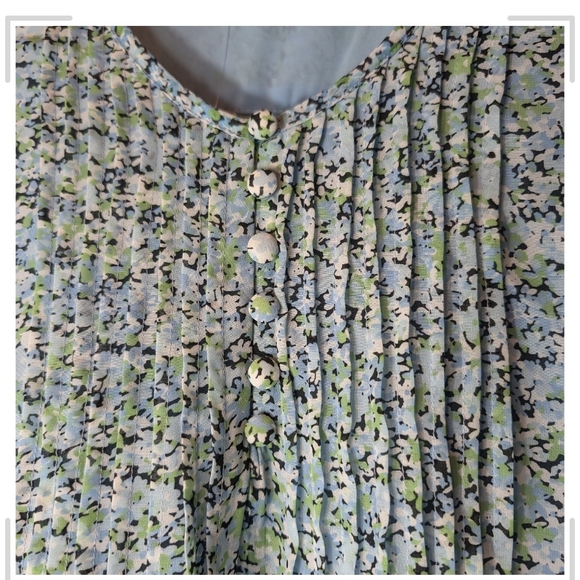 Floral Blue Women's Top - Picture 3 of 7